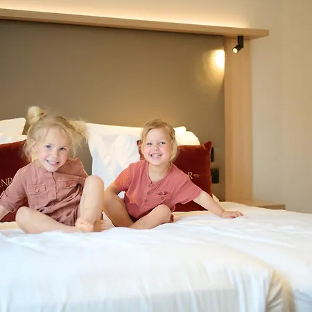 The Cornr Hotel